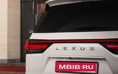 Lexus LX, 2022 год, 13 990 000 рублей, 10 фотография