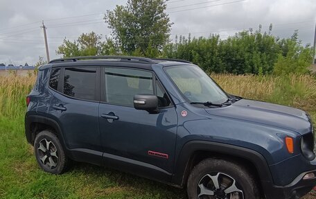 Jeep Renegade I рестайлинг, 2020 год, 2 200 000 рублей, 3 фотография