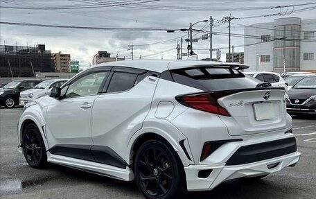 Toyota C-HR I рестайлинг, 2021 год, 1 498 000 рублей, 4 фотография