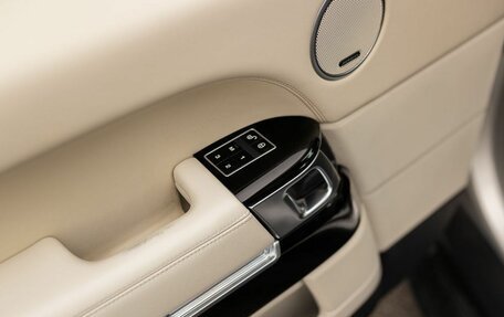 Land Rover Range Rover IV рестайлинг, 2013 год, 3 200 000 рублей, 19 фотография