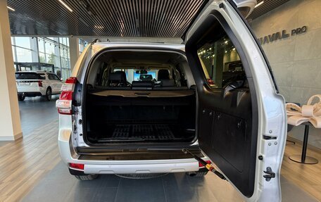 Toyota Land Cruiser Prado 150 рестайлинг 2, 2015 год, 3 695 000 рублей, 7 фотография