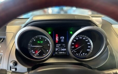 Toyota Land Cruiser Prado 150 рестайлинг 2, 2015 год, 3 695 000 рублей, 13 фотография