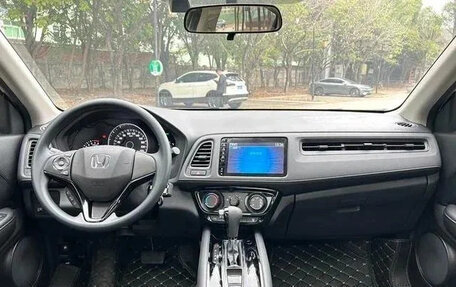 Honda Vezel, 2022 год, 1 440 000 рублей, 8 фотография