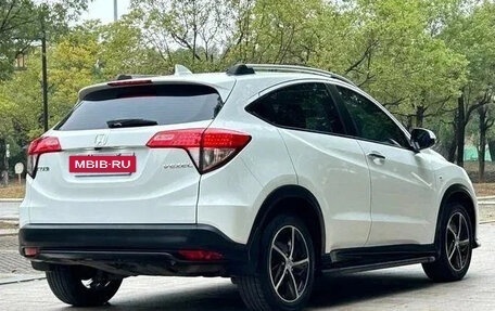 Honda Vezel, 2022 год, 1 440 000 рублей, 4 фотография