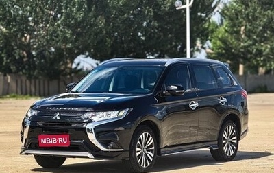 Mitsubishi Outlander III рестайлинг 3, 2021 год, 2 016 000 рублей, 1 фотография