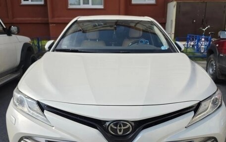 Toyota Camry, 2020 год, 3 100 000 рублей, 2 фотография