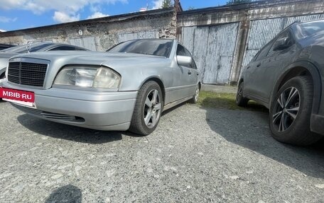 Mercedes-Benz C-Класс, 1994 год, 155 000 рублей, 6 фотография
