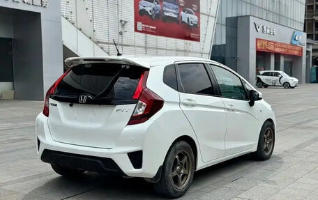 Honda Fit III, 2018 год, 890 000 рублей, 6 фотография