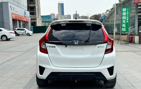 Honda Fit III, 2018 год, 890 000 рублей, 5 фотография