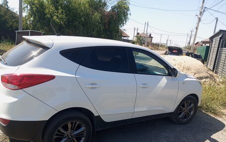 Hyundai ix35 I рестайлинг, 2013 год, 790 000 рублей, 2 фотография