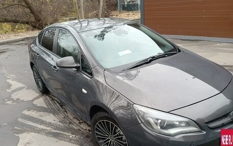 Opel Astra J, 2012 год, 649 999 рублей, 3 фотография