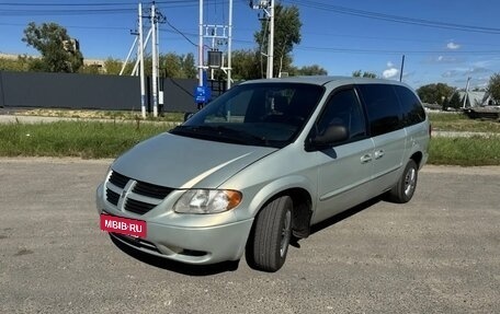 Dodge Caravan IV, 2001 год, 570 000 рублей, 2 фотография
