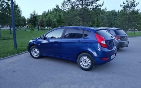 Hyundai Solaris II рестайлинг, 2013 год, 550 000 рублей, 4 фотография