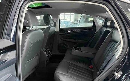 Volkswagen Passat B8 рестайлинг, 2023 год, 2 100 000 рублей, 17 фотография