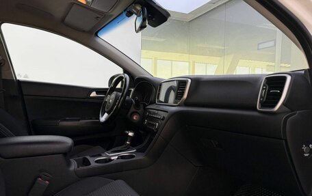 KIA Sportage IV рестайлинг, 2020 год, 2 499 000 рублей, 13 фотография