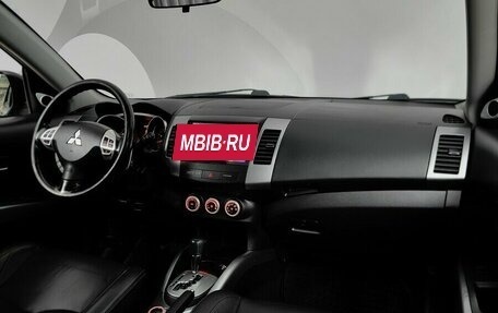 Mitsubishi Outlander III рестайлинг 3, 2008 год, 738 000 рублей, 13 фотография