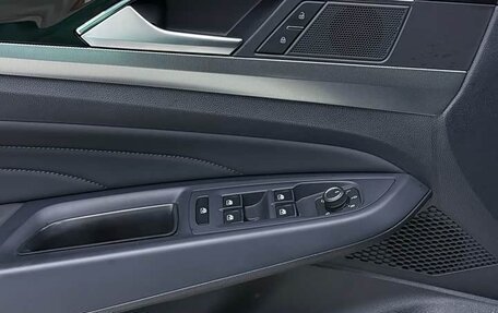 Volkswagen Passat B8 рестайлинг, 2023 год, 2 550 000 рублей, 13 фотография