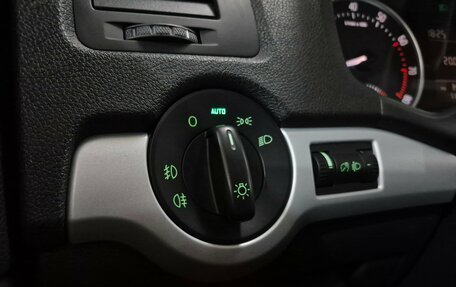 Skoda Octavia, 2011 год, 920 000 рублей, 24 фотография