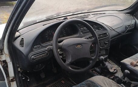Chevrolet Niva I рестайлинг, 2003 год, 85 000 рублей, 9 фотография