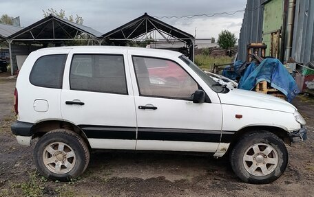 Chevrolet Niva I рестайлинг, 2003 год, 85 000 рублей, 4 фотография