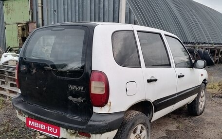 Chevrolet Niva I рестайлинг, 2003 год, 85 000 рублей, 5 фотография