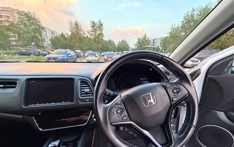 Honda Vezel, 2020 год, 2 290 000 рублей, 23 фотография