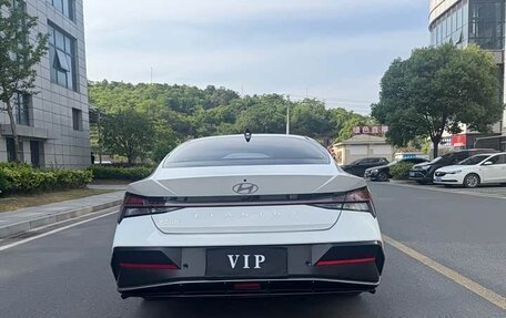 Hyundai Elantra, 2022 год, 1 180 000 рублей, 5 фотография