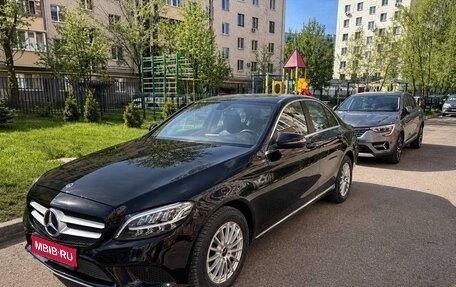 Mercedes-Benz C-Класс, 2019 год, 1 800 000 рублей, 1 фотография