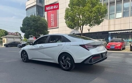 Hyundai Elantra, 2022 год, 1 180 000 рублей, 6 фотография