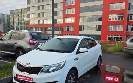 KIA Rio III рестайлинг, 2016 год, 880 000 рублей, 1 фотография