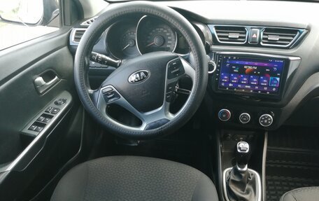 KIA Rio III рестайлинг, 2016 год, 1 099 000 рублей, 17 фотография