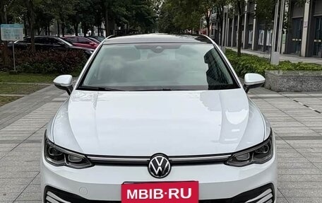 Volkswagen Golf VIII, 2021 год, 1 640 008 рублей, 2 фотография
