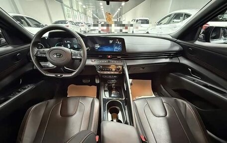 Hyundai Elantra, 2024 год, 1 800 008 рублей, 13 фотография