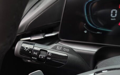 KIA Niro, 2022 год, 2 140 000 рублей, 25 фотография