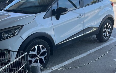 Renault Kaptur I рестайлинг, 2019 год, 1 250 000 рублей, 3 фотография