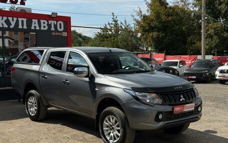 Mitsubishi L200 IV рестайлинг, 2018 год, 1 590 000 рублей, 2 фотография