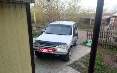 Chevrolet Niva I рестайлинг, 2003 год, 330 000 рублей, 24 фотография