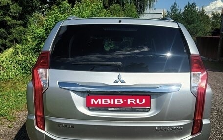 Mitsubishi Pajero Sport III рестайлинг, 2017 год, 2 980 000 рублей, 5 фотография