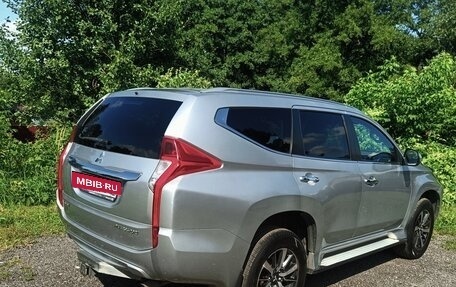 Mitsubishi Pajero Sport III рестайлинг, 2017 год, 2 980 000 рублей, 3 фотография