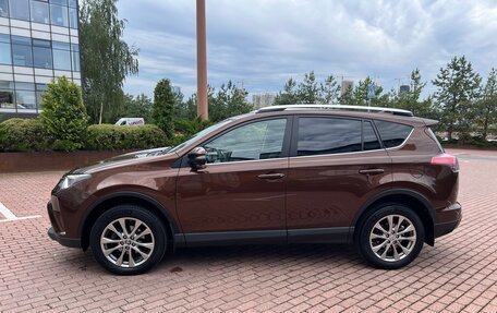 Toyota RAV4, 2017 год, 2 680 000 рублей, 2 фотография