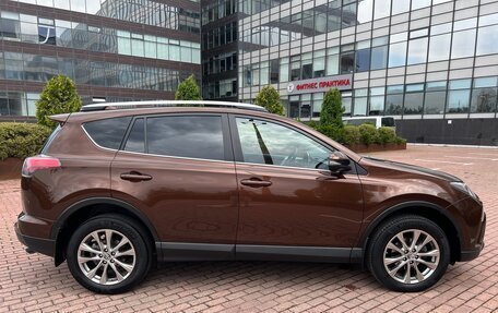 Toyota RAV4, 2017 год, 2 680 000 рублей, 3 фотография