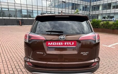 Toyota RAV4, 2017 год, 2 680 000 рублей, 5 фотография