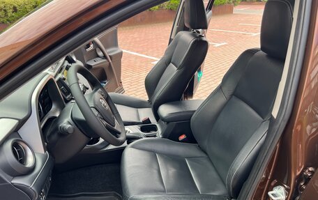 Toyota RAV4, 2017 год, 2 680 000 рублей, 13 фотография