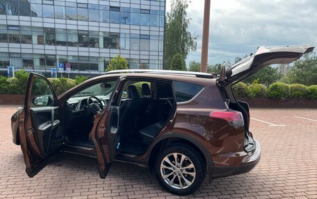 Toyota RAV4, 2017 год, 2 680 000 рублей, 21 фотография