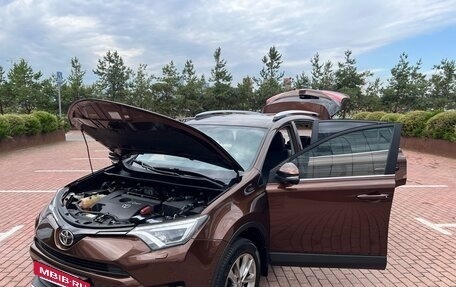 Toyota RAV4, 2017 год, 2 680 000 рублей, 7 фотография