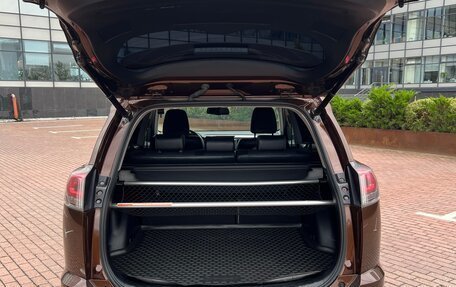 Toyota RAV4, 2017 год, 2 680 000 рублей, 23 фотография