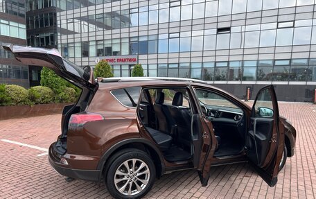 Toyota RAV4, 2017 год, 2 680 000 рублей, 22 фотография