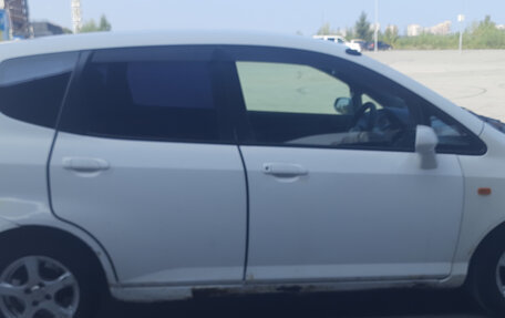Honda Fit III, 2004 год, 300 000 рублей, 10 фотография