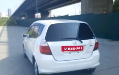 Honda Fit III, 2004 год, 300 000 рублей, 24 фотография