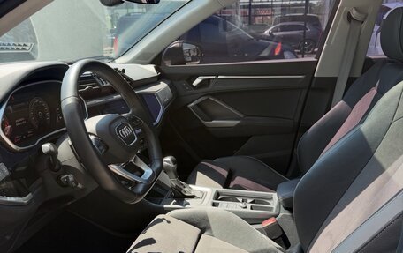 Audi Q3, 2022 год, 2 600 000 рублей, 15 фотография